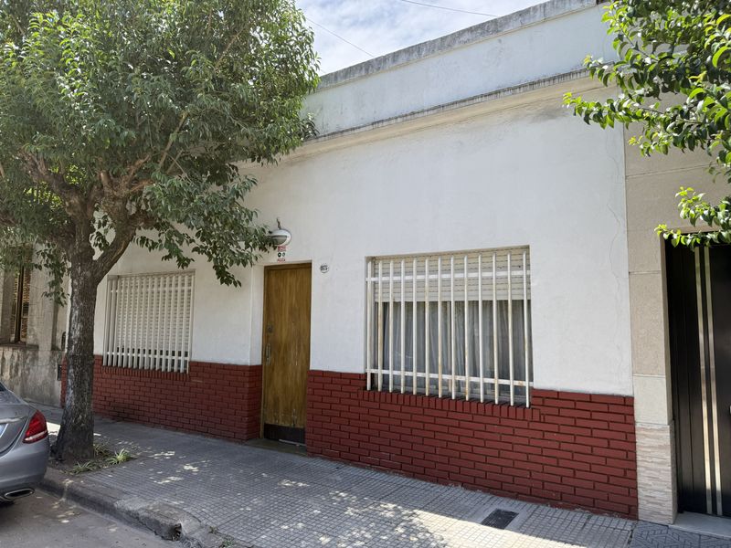 Venta Casa en lote propio en Villa Real